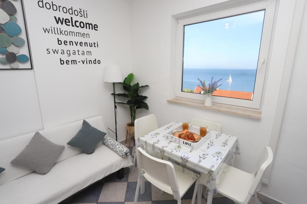 Apartment Relaxing Sea View, オクルグ・ゴルニ エクステリア 写真