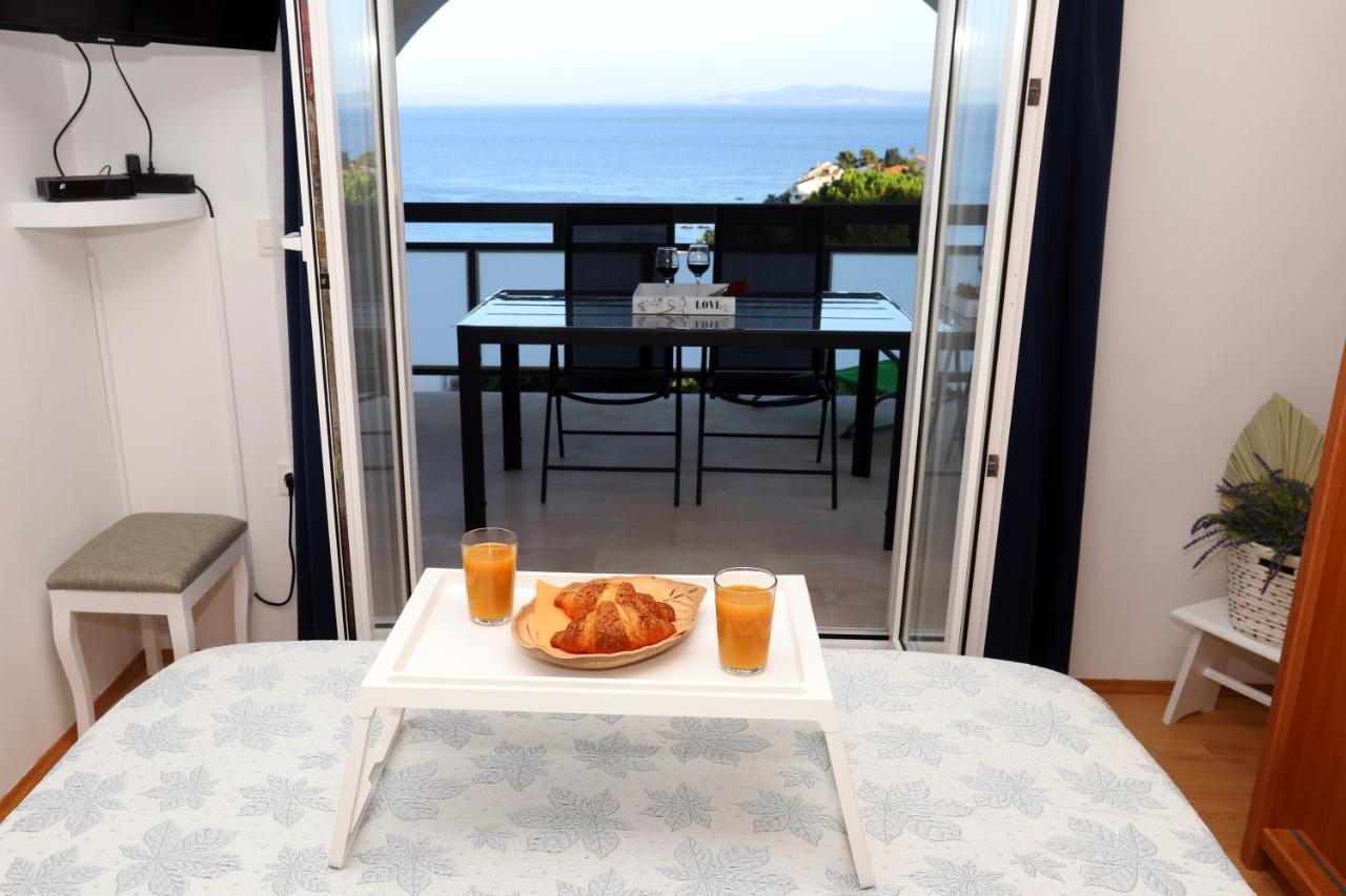 Apartment Relaxing Sea View, オクルグ・ゴルニ エクステリア 写真